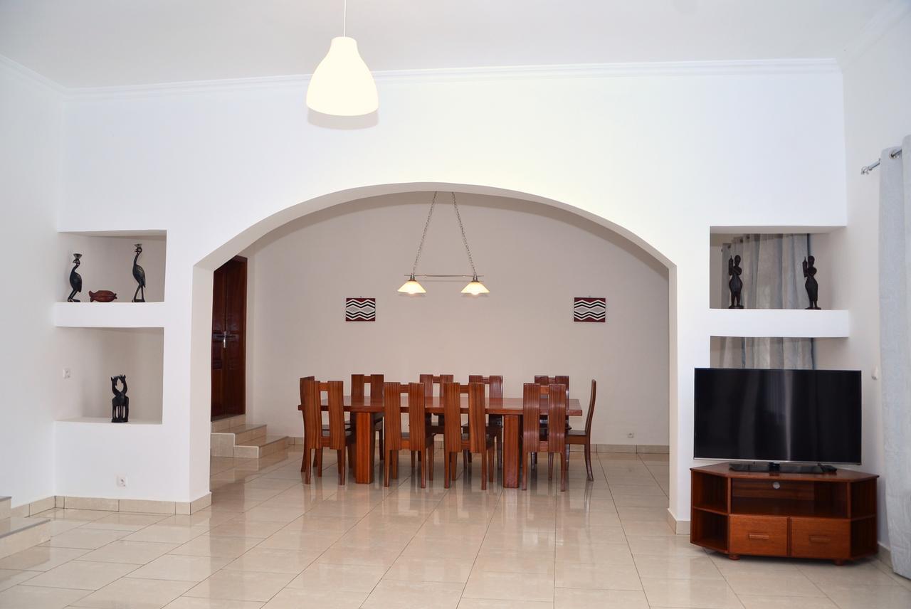 Hotel Maisons-Sifa Butare Exterior foto